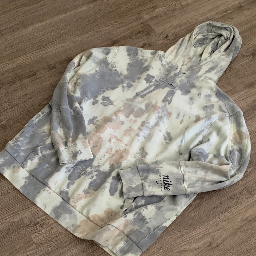 Nike Multicolor Tie-Dye Hoodie USED
